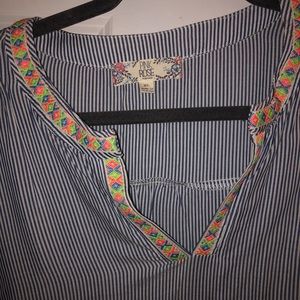 Women’s Striped Top With Colorful Collar